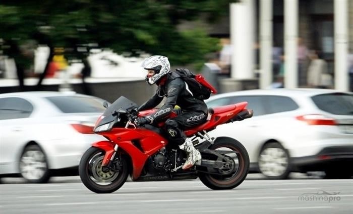 Новые ПДД для мотоциклов 2024: изменения и особенности