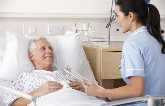 Можно ли взять больничный по уходу за пожилым родственником