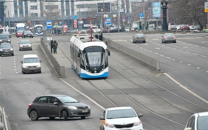 В каких случаях можно пересекать сплошную линию